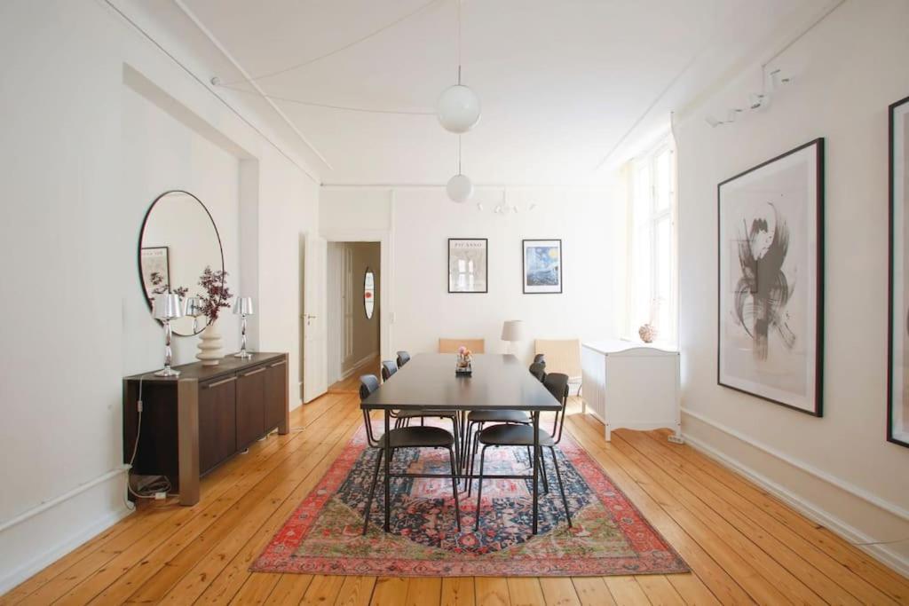 Apartment Large & Bright 3br W Whirlpool Near Metro *